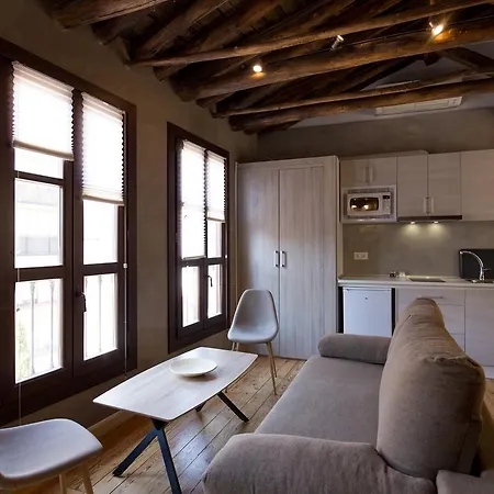 Los Lobos Apartment